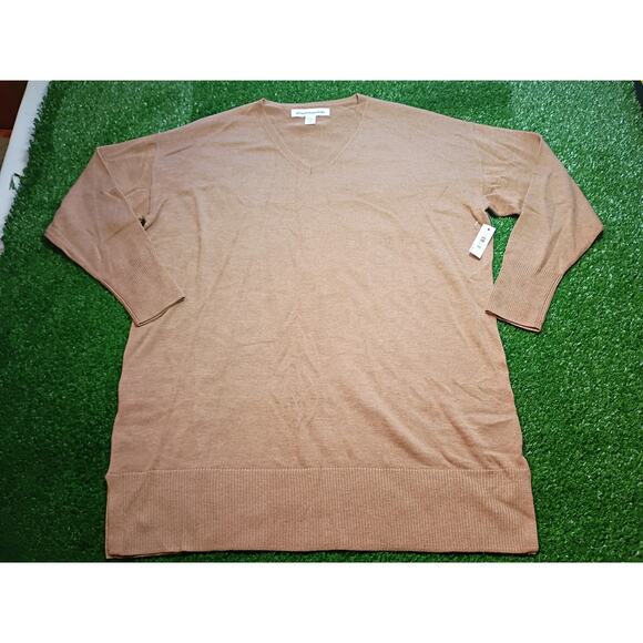 Amazon Essentials Sweaters - NWT Amazon Essentials Women's Lightweight V-Neck Sweater XL